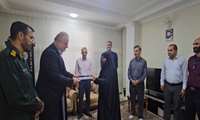 دیدار رئیس سازمان جهاد کشاورزی استان هرمزگان با خانواده شهید جهادگر «حیدر رئیسی سرخونی»