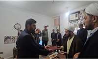دیدار مسئولان حوزه نمایندگی ولی فقیه در وزارت جهاد کشاورزی با خانواده شهدای دبستان شجره طیبه میناب 